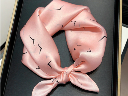 2022 Yeni Moda Dut İpek ve Paşmina (Mulberry & Pashmina) "Bird" Desenli Kadın Bandana