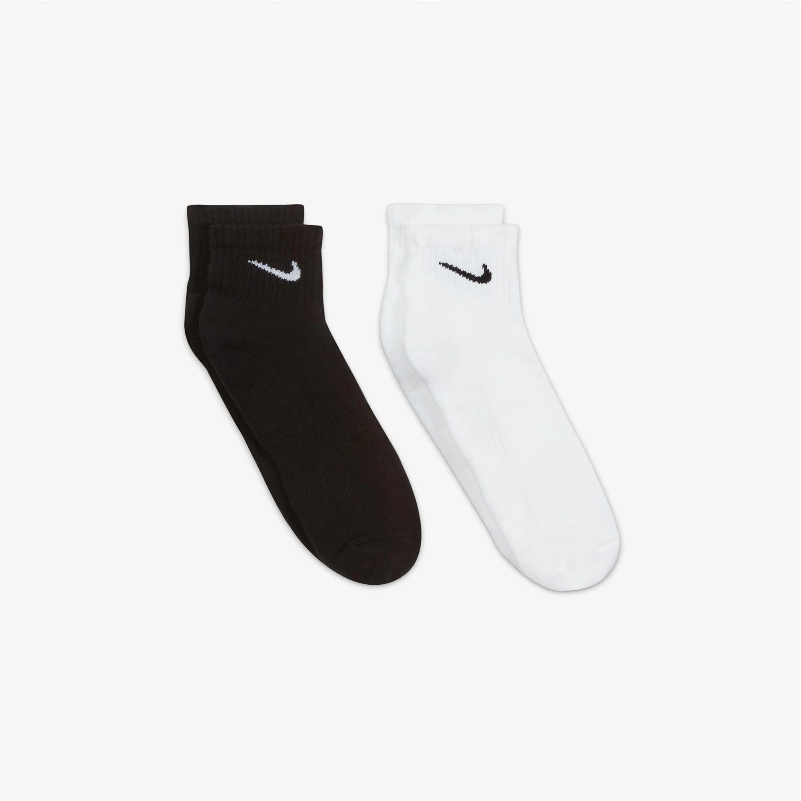 nike-patik-siyah-beyaz-1.png