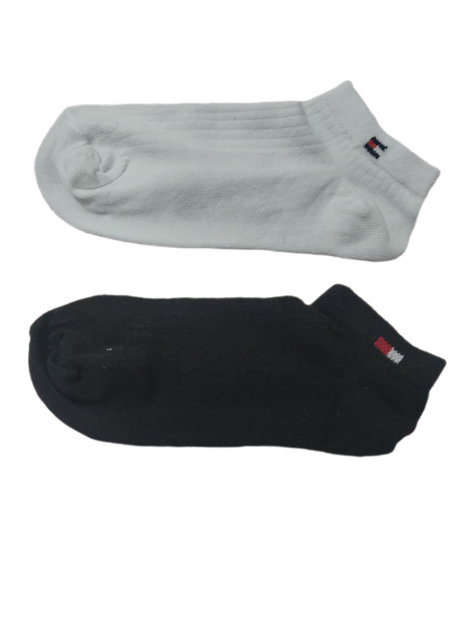 tommy-siyah-beyaz-1.png